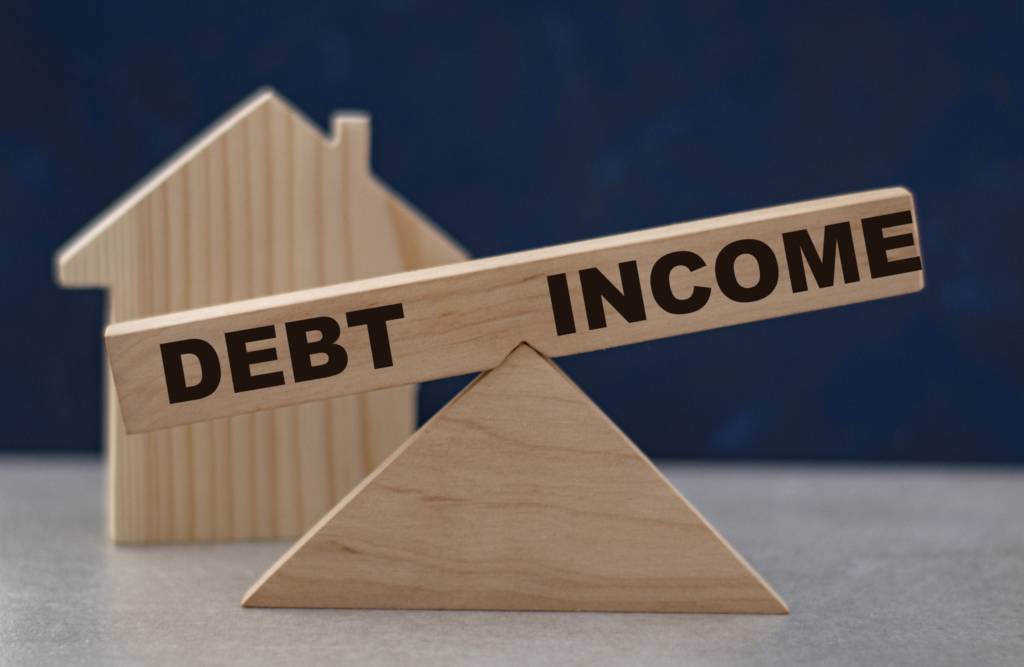 Navigating Debt to Income Ratio for Homebuyers